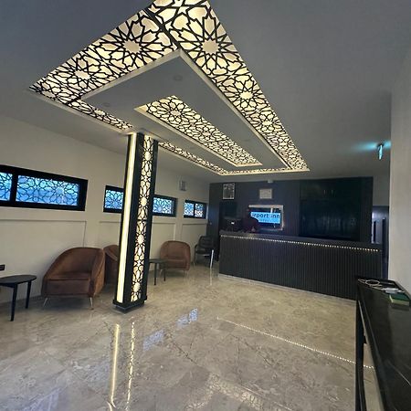 Airport Inn Hotel لومي المظهر الخارجي الصورة